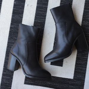 Steve Madden boots